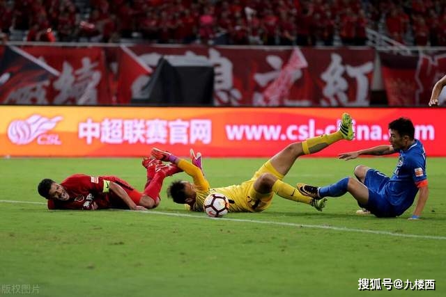 C罗重申态度！祭出告别信后深夜发声：随时为国效力